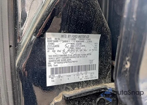 2007 Ford F250 Super Duty из США, поврежденный, VIN 1FTSW21P67EA79010